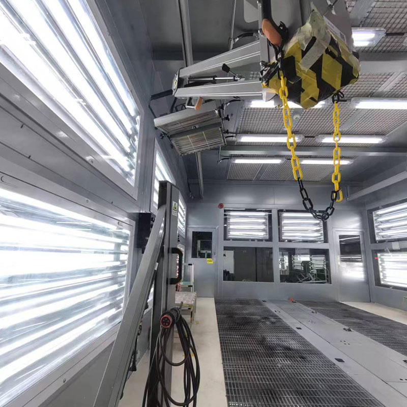 Automatische robotspuitcabine